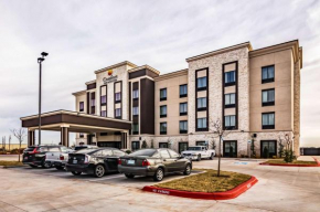 Гостиница Comfort Inn & Suites Oklahoma City  Оклахома-Сити
